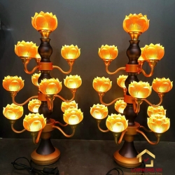 Đèn thờ hoa sen 13 bông bằng lưu ly cao cấp cao 61 cm