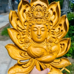 Diện Phật Quan Âm treo tường bằng gỗ gõ vàng kích thước 47x35 cm 2