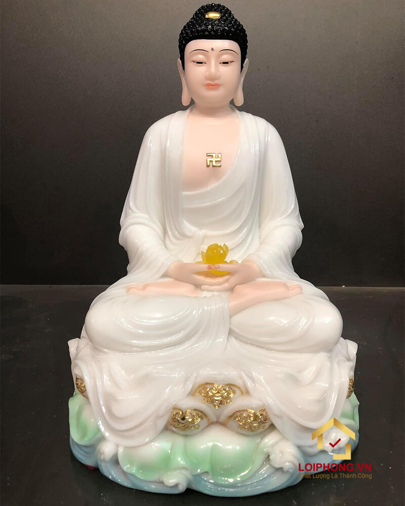 Tượng Phật A Di Đà trong trang phục màu trắng