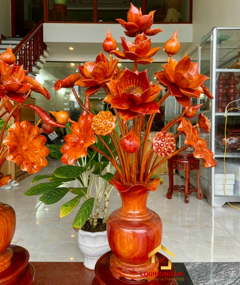 Hoa sen gỗ bằng gỗ hương 21 cành cao 95cm x rộng 55 cm tại Lôi Phong