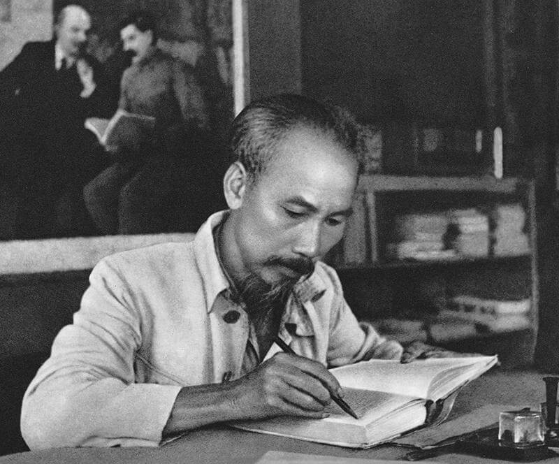Chủ tịch Hồ Chí Minh mất năm 1969